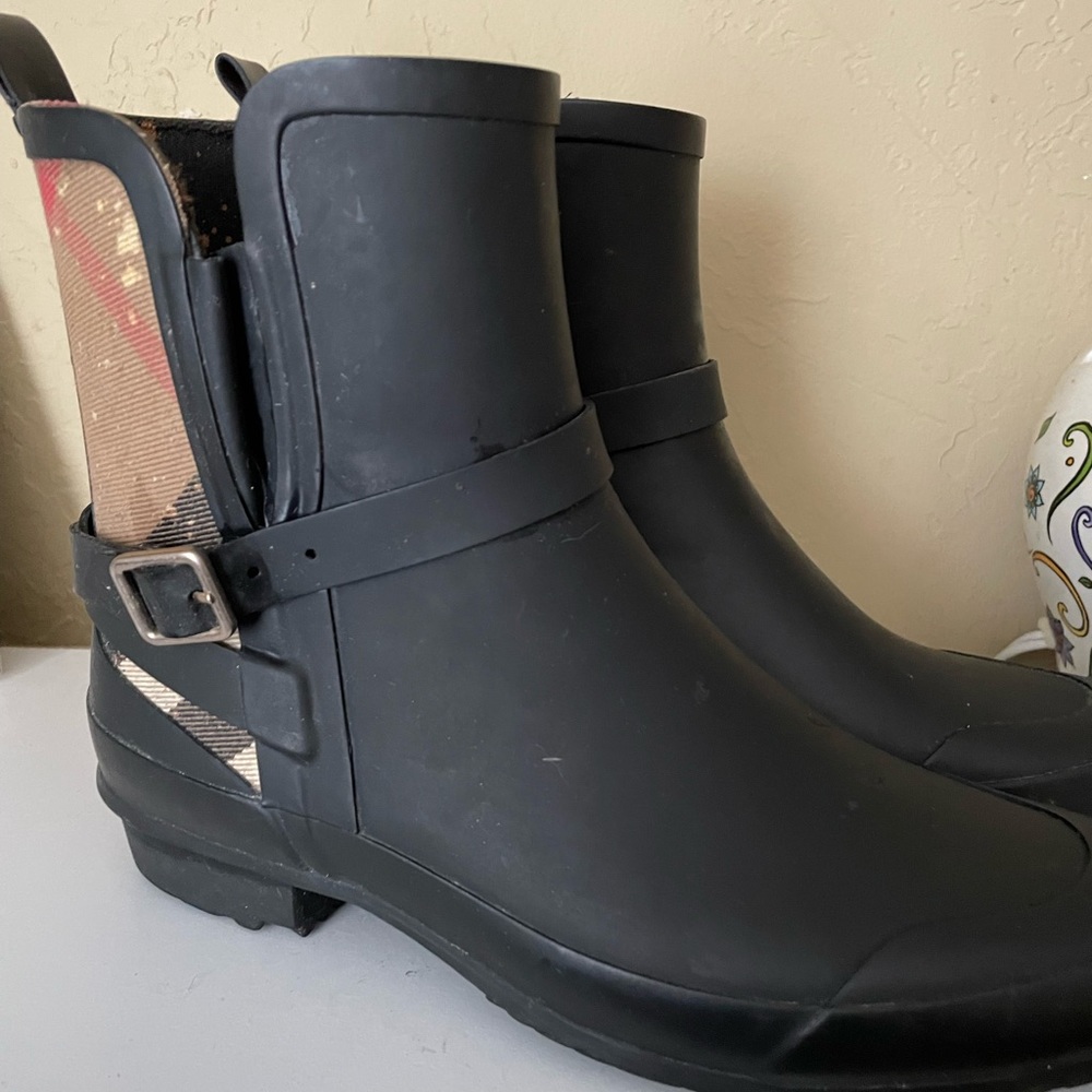 Burberry rain boots